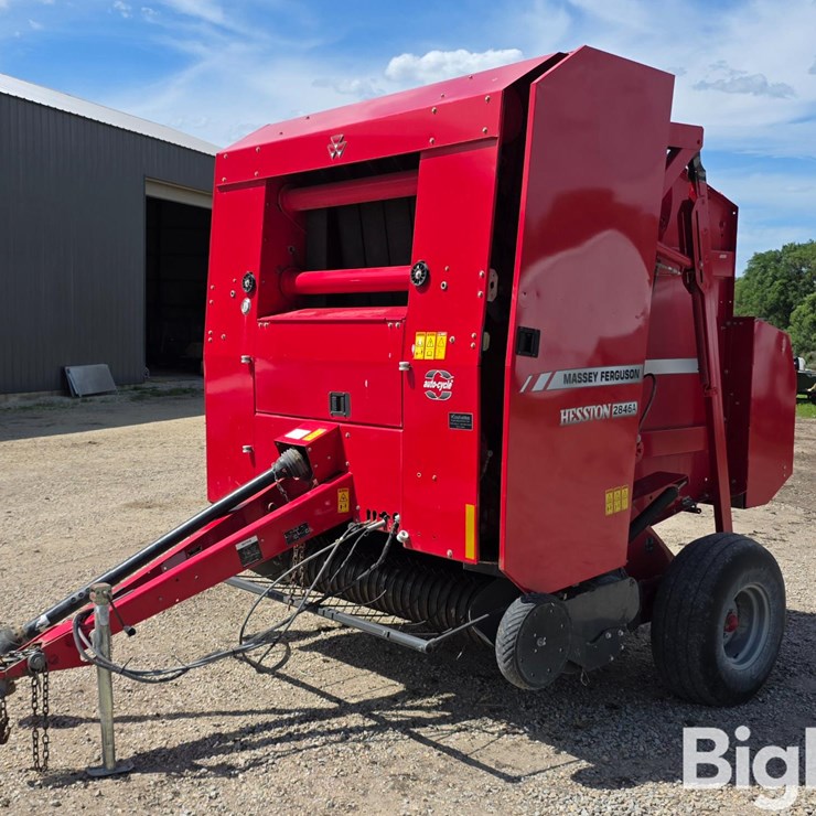 2011 MASSEY-FERGUSON 2846A