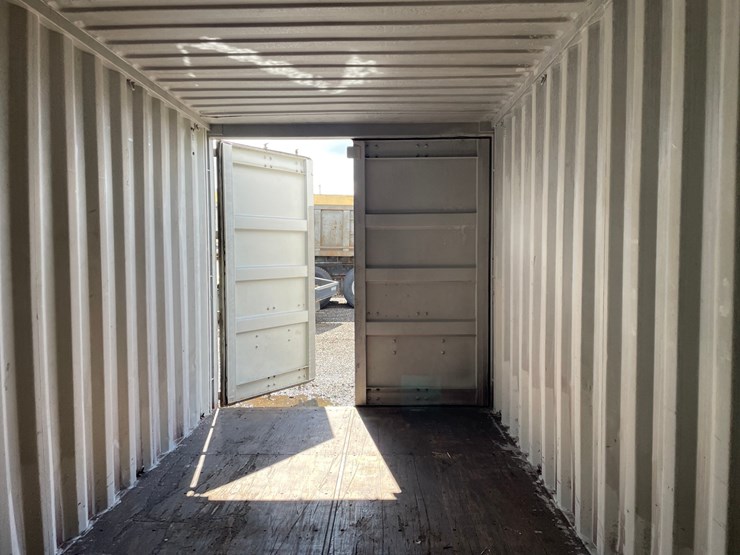#2437-•-20'-standard-height-shipping-container-image-11