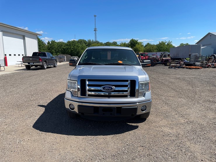 2012-ford-f150-xlt-image-2