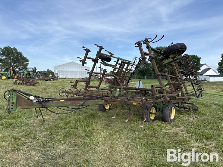 john-deere-960-image-1
