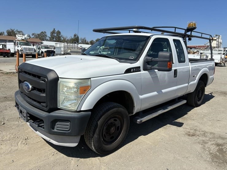 2011-ford-f250-image-1