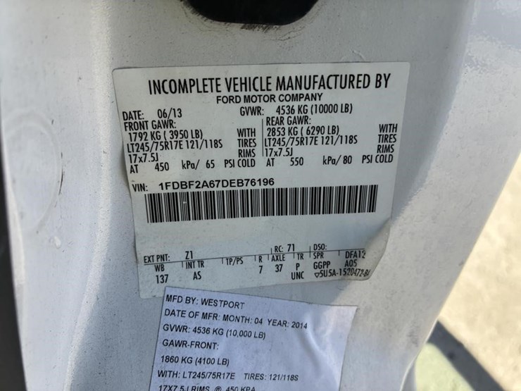 2013-ford-f250-image-25