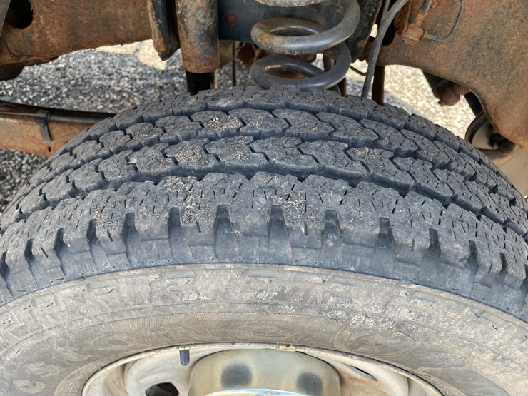 2012-ford-f350-xl-image-27