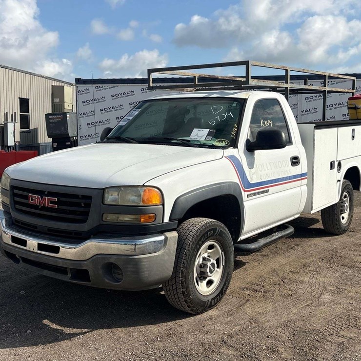 2005 GMC SIERRA 2500HD