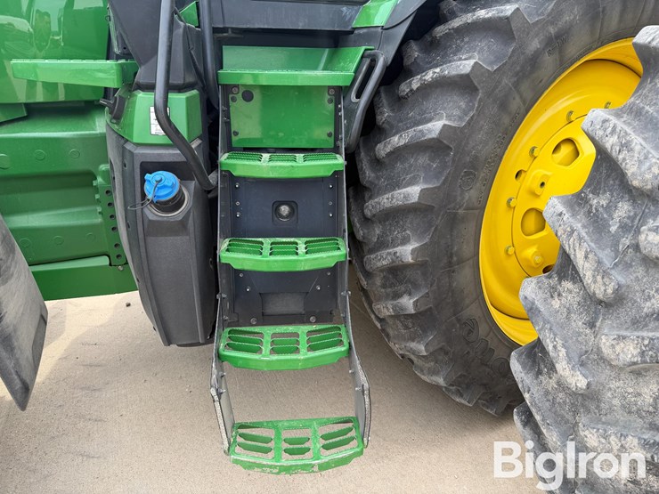 2020-john-deere-8r-250-image-16
