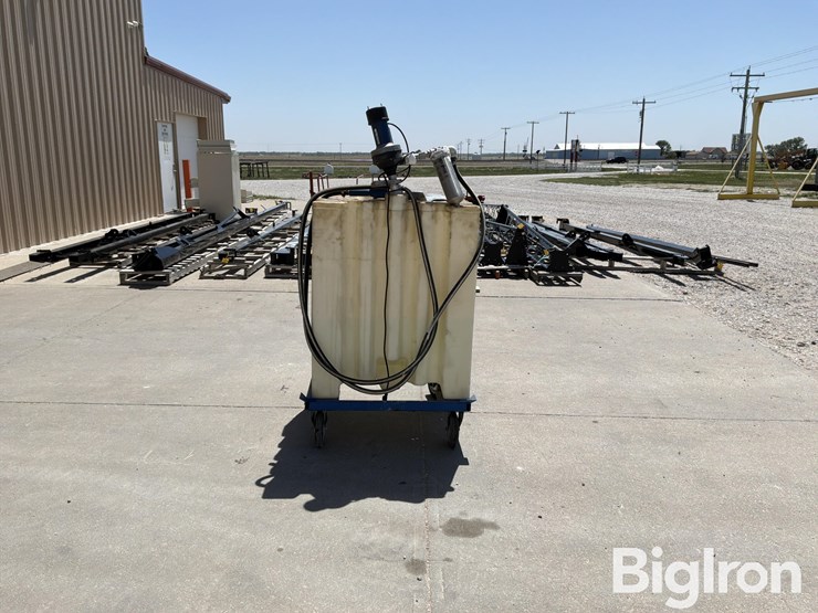 diesel-exhaust-fluid-pump-&-bulk-tank-image-6