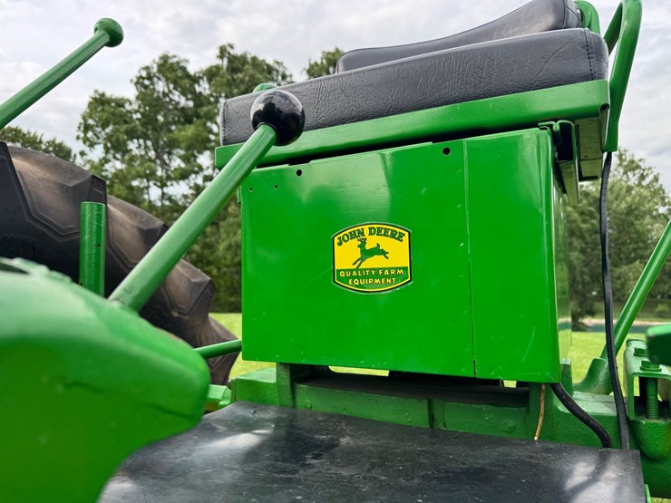 john-deere-70-image-14