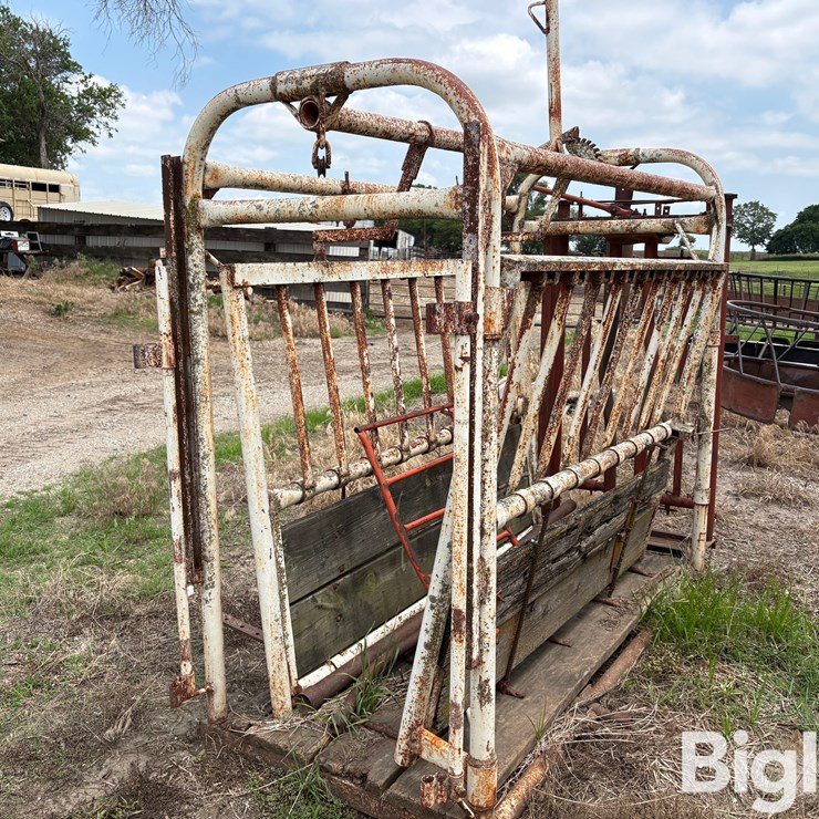 Livestock Chute