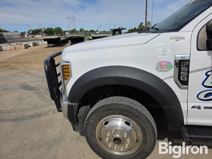 2019-ford-f550-xl-image-13