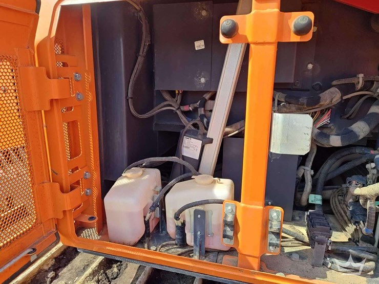 2023-doosan-dd100-image-11