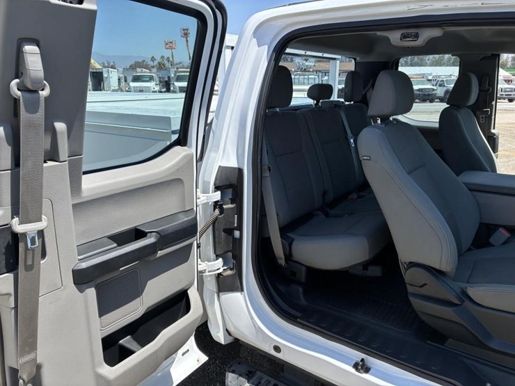 2017-ford-f350-image-13