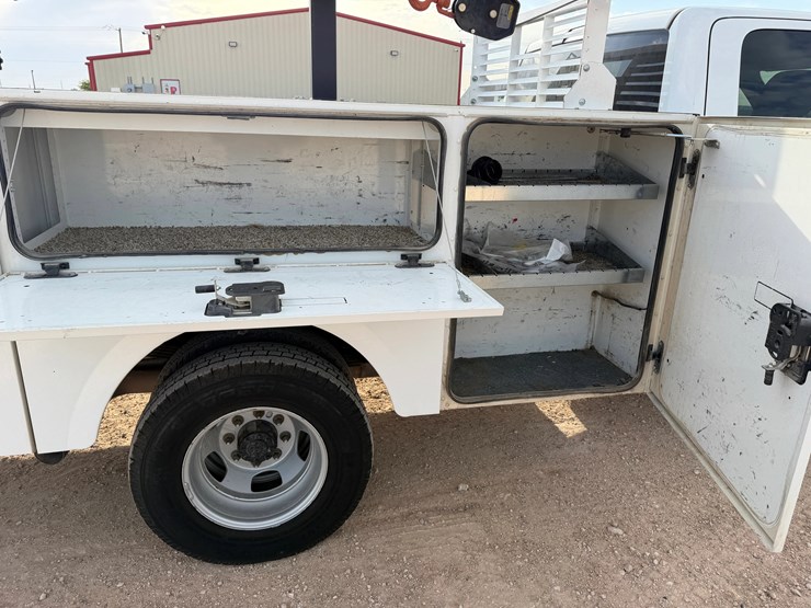 2024-dodge-3500-image-9