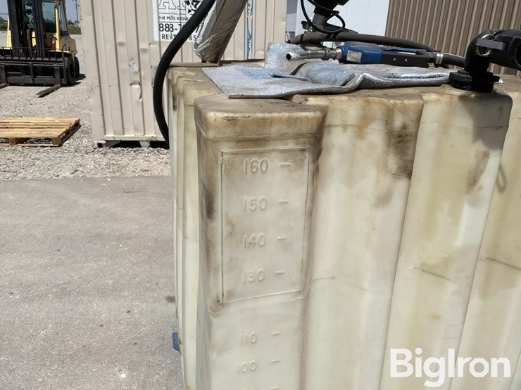 diesel-exhaust-fluid-pump-&-bulk-tank-image-12