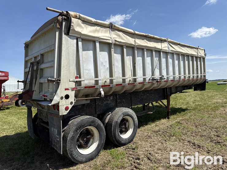 1971-fruehauf-end-dump-trailer-image-5