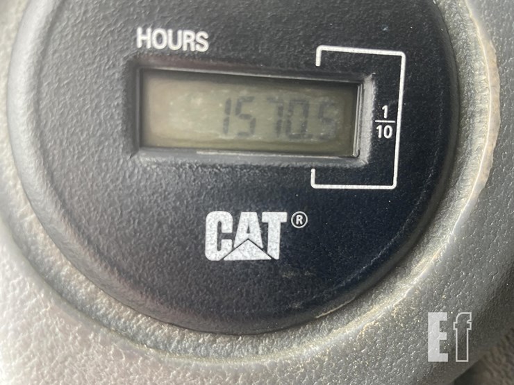 2014-caterpillar-cp44b-image-13