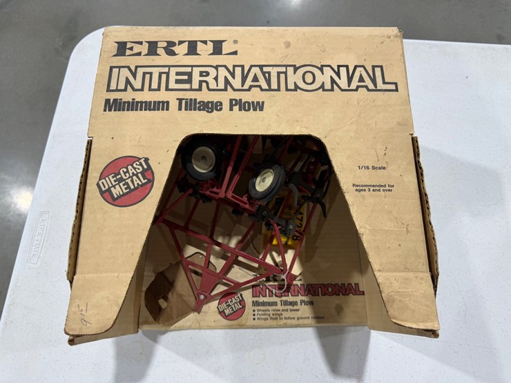 #47268-•-international-tillage-plow-vintage-toy-image-6