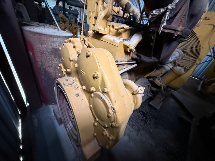 caterpillar-d353-image-7