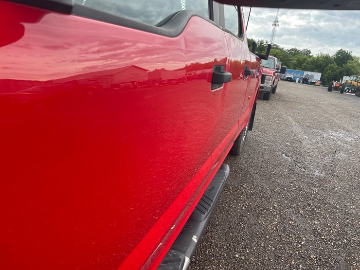2019-ford-f250-xl-image-11