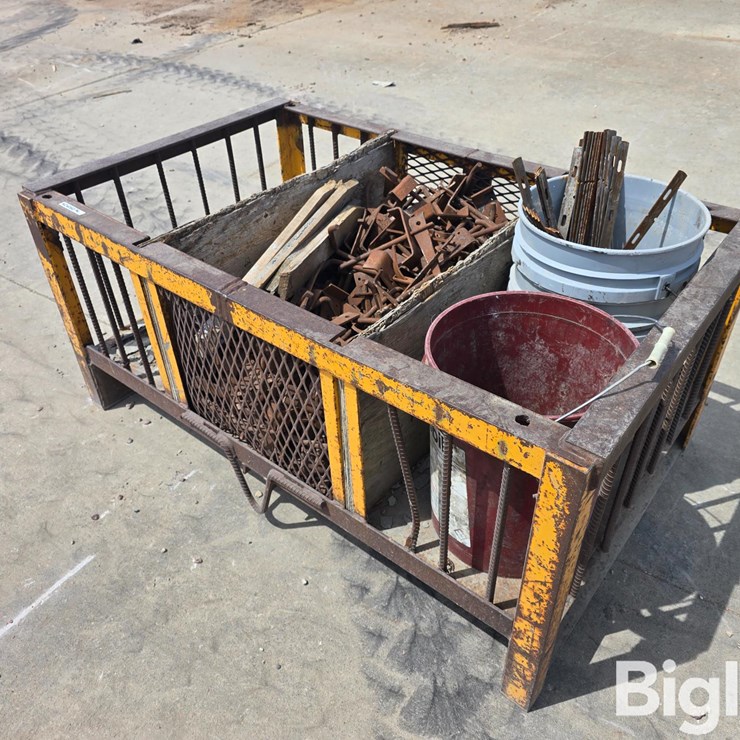Steel Crate W/Form Hardware