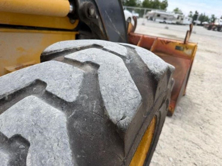 2018-deere-310sl-image-56