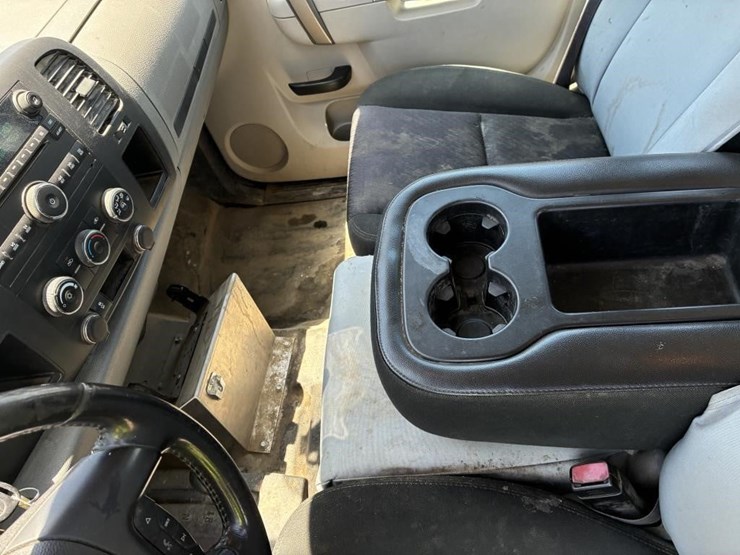 2012-gmc-sierra-2500-image-19