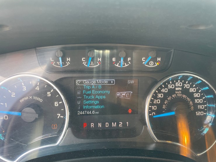 2013-ford-f150-xlt-image-36