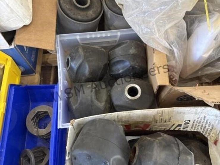 versa-spreader-trailer-suspension-and-bushing-image-7