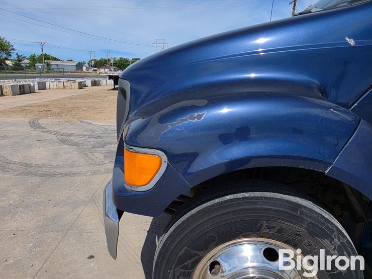 2000-ford-f650-image-17