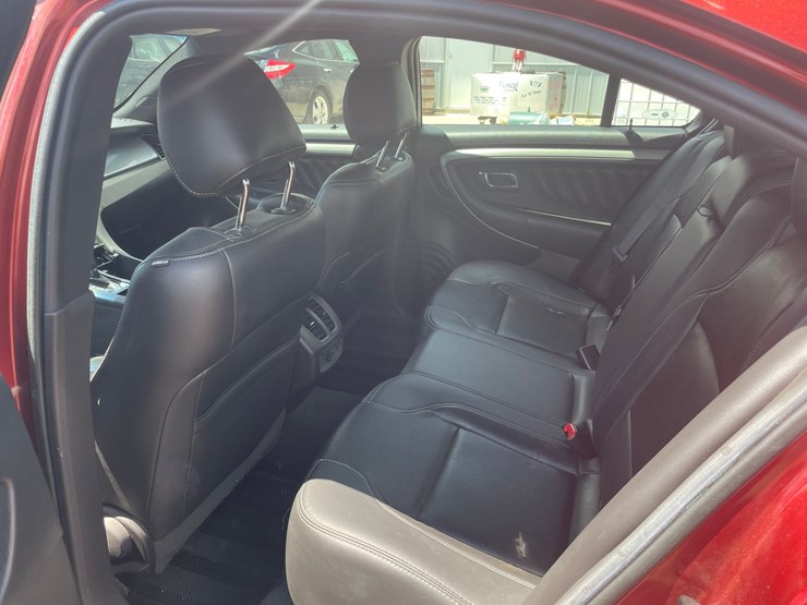 #2857-•-2014-ford-taurus-sel-(has-wi-title)-image-26