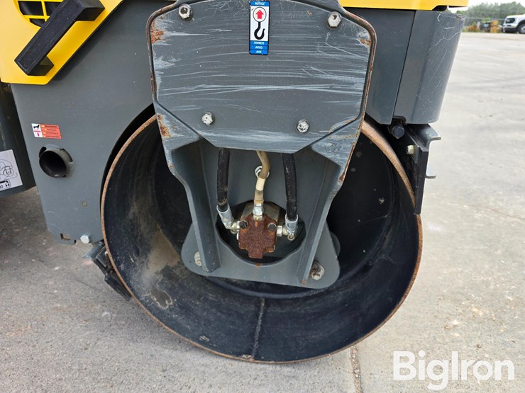 2015-wacker-neuson-rd12-image-11