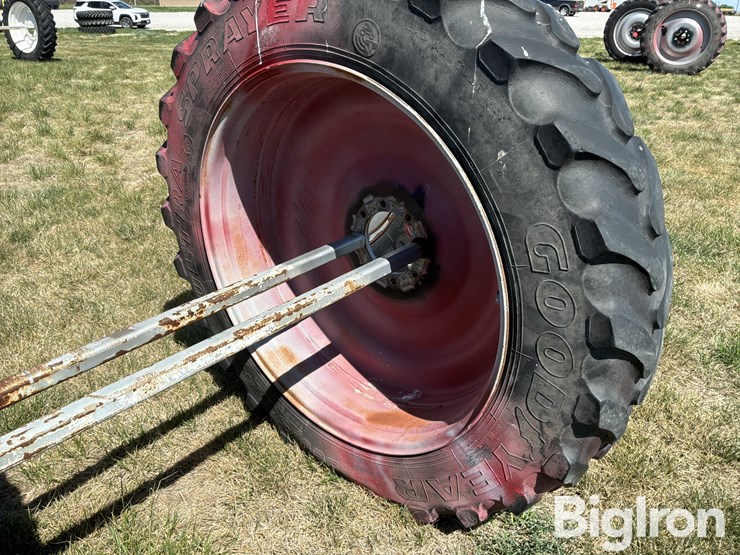 miller-sprayer-wheels-&-380/90r46-tires-image-16