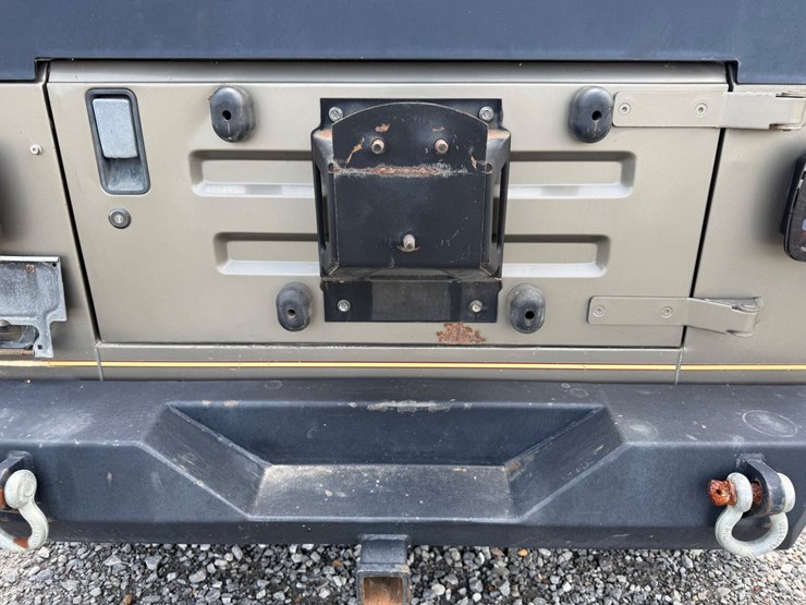 1988-jeep-wrangler-image-7
