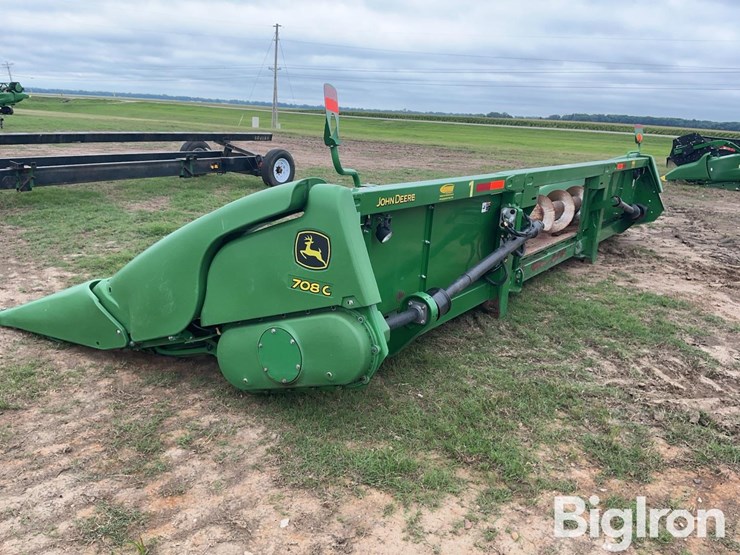 2018-john-deere-708c-image-7