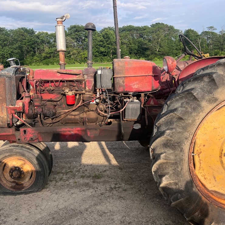 MASSEY-FERGUSON 44