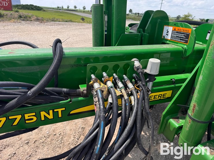 2020-john-deere-1775nt-image-12