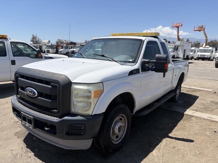 2011-ford-f250-image-1
