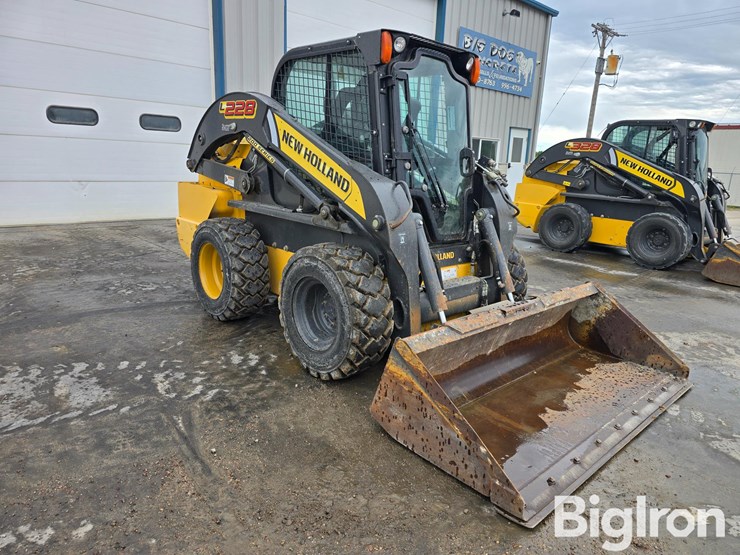 2018-new-holland-l228-image-3