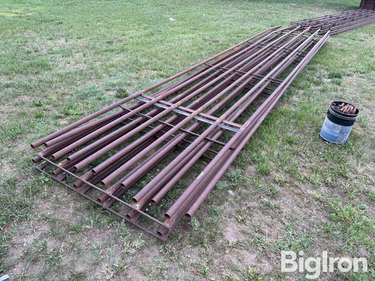 24'-6-bar-continuous-fence-image-1