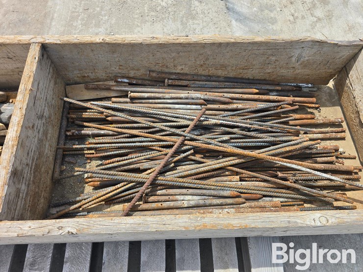 concrete-form-stakes-image-10