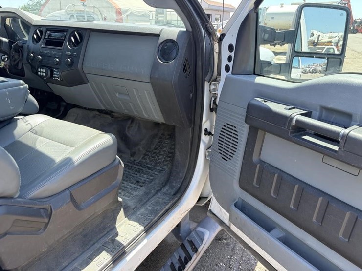 2011-ford-f250-image-10