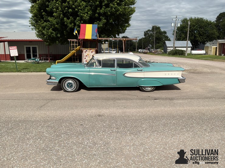1958-edsel-pacer-4-door-sedan-image-8