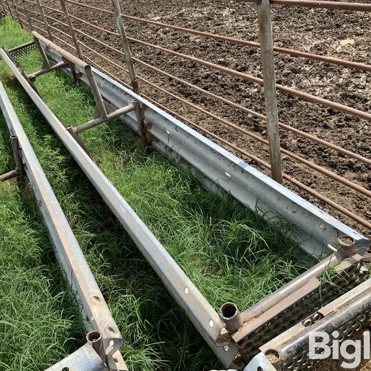 Bottomless Feed Bunk
