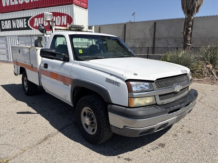 2003-chevrolet-2500-image-2