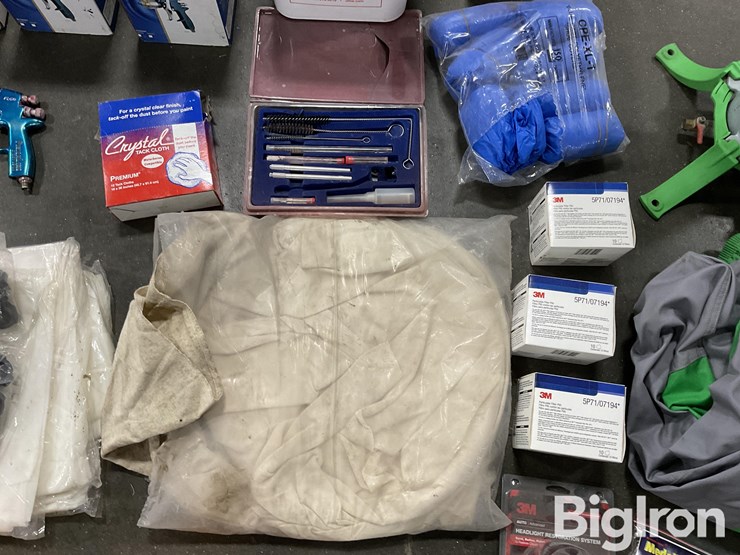 paint-supplies-image-12