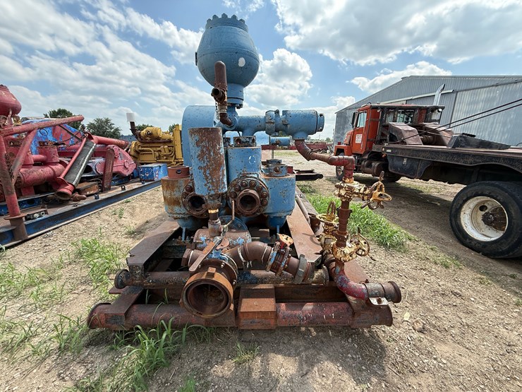 continental-emsco-db-550-duplex-mud-pump-w/-eaton-18”airflex-clutch,-skidded-image-3