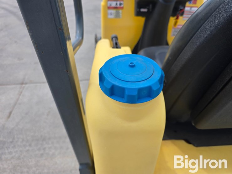 2015-wacker-neuson-rd12-image-17