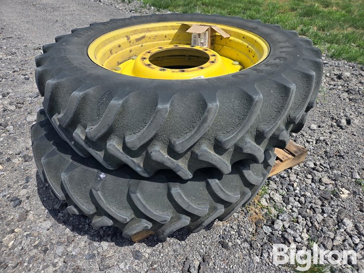 john-deere-380-image-1