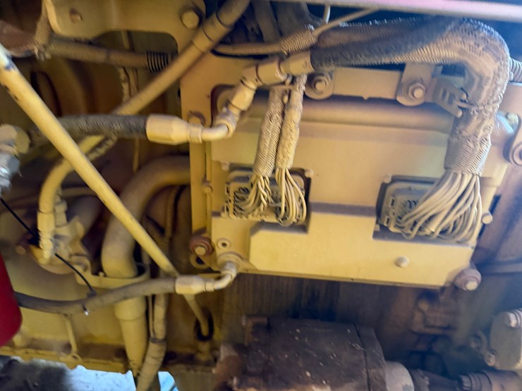 2009-caterpillar-c15-image-5