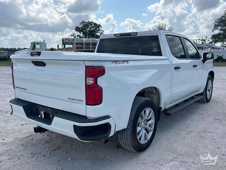 2022-chevrolet-silverado-1500-image-3