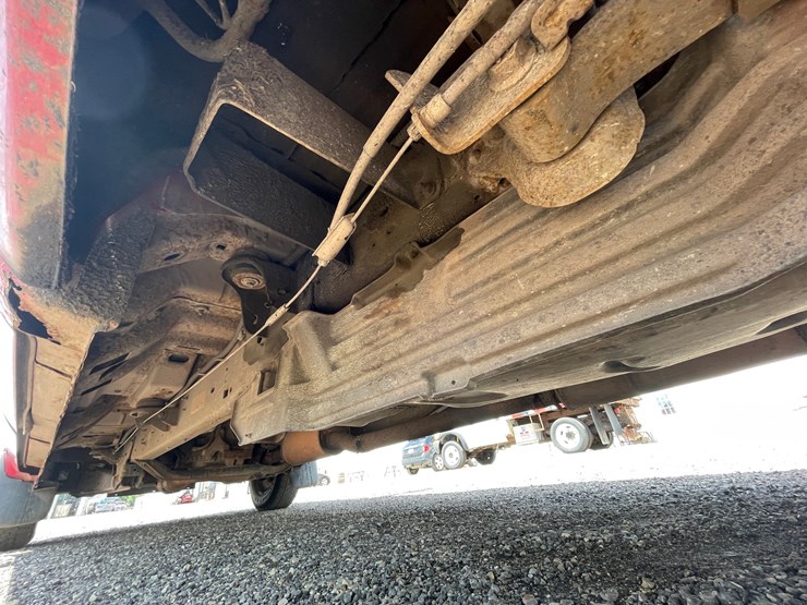 2013-ford-f250-xl-image-15